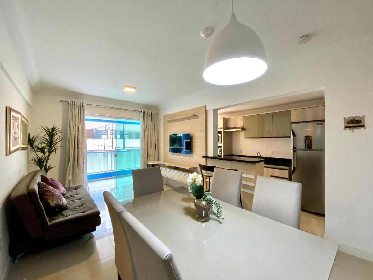 Confortavel Apartamento Em Condominio Com Piscina ボンビーニャス エクステリア 写真