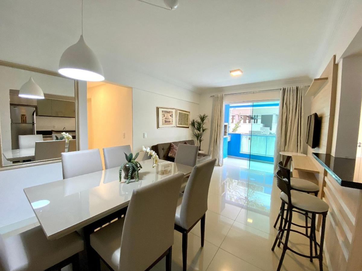 Confortavel Apartamento Em Condominio Com Piscina ボンビーニャス エクステリア 写真